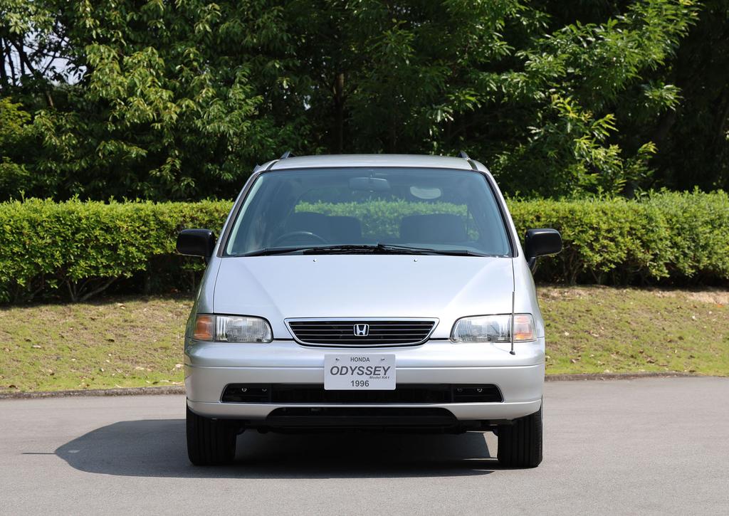 ホンダ オデッセイ RA1型 | 車両データベース | アーカイブズ | トヨタ