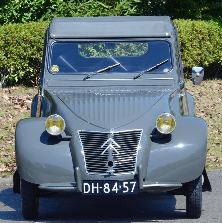 シトロエン 2CV タイプ A | 車両データベース | アーカイブズ | トヨタ博物館