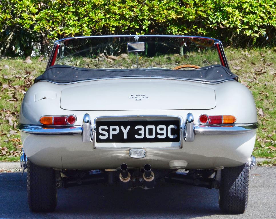 ジャガー Eタイプ ロードスター | 車両データベース | アーカイブズ