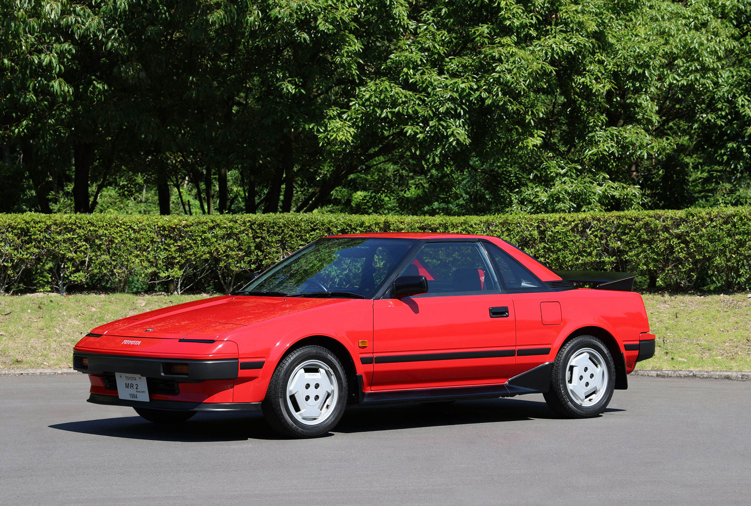 トヨタ MR2 AW11 型(1984 年)
