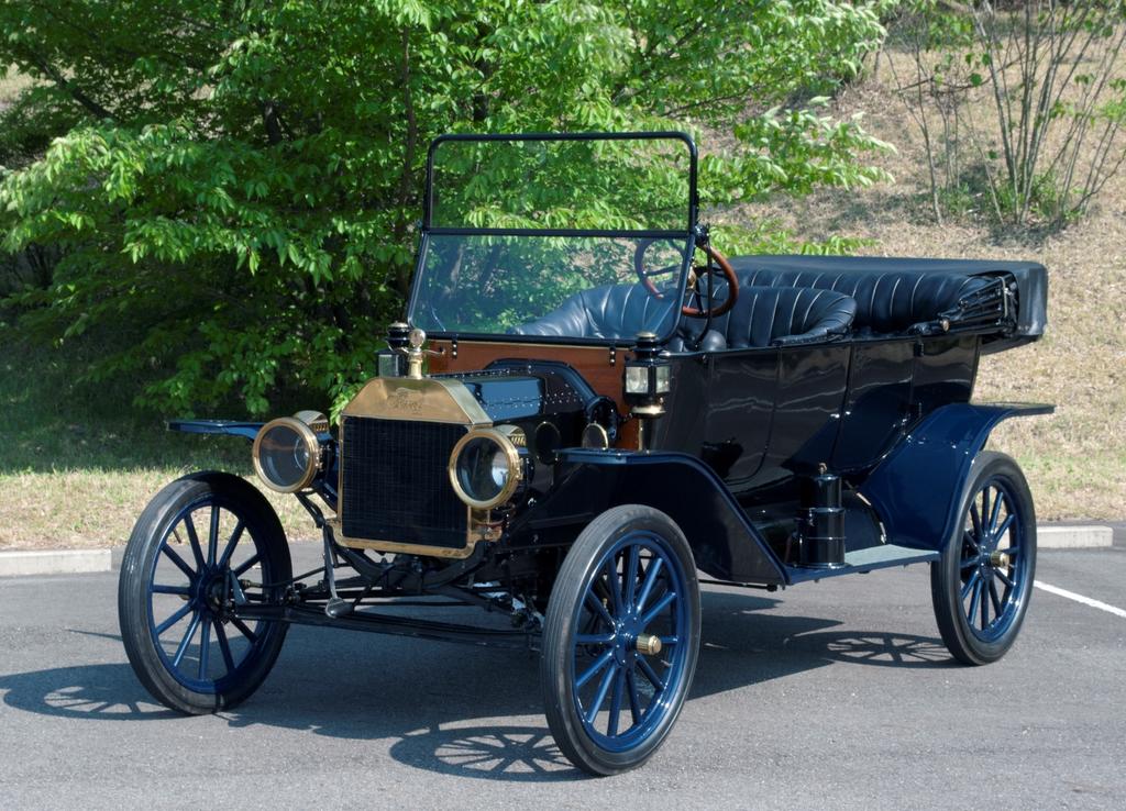 フォードモデルTツーリング（1914）