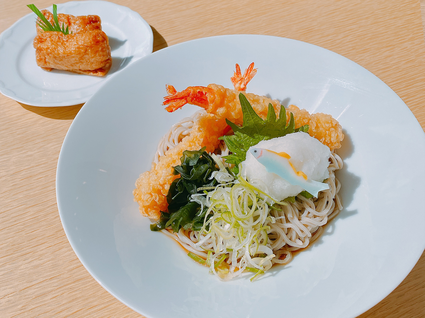 Shrimp tempura and grated Japanese radish cold soba  (with Inari sushi)